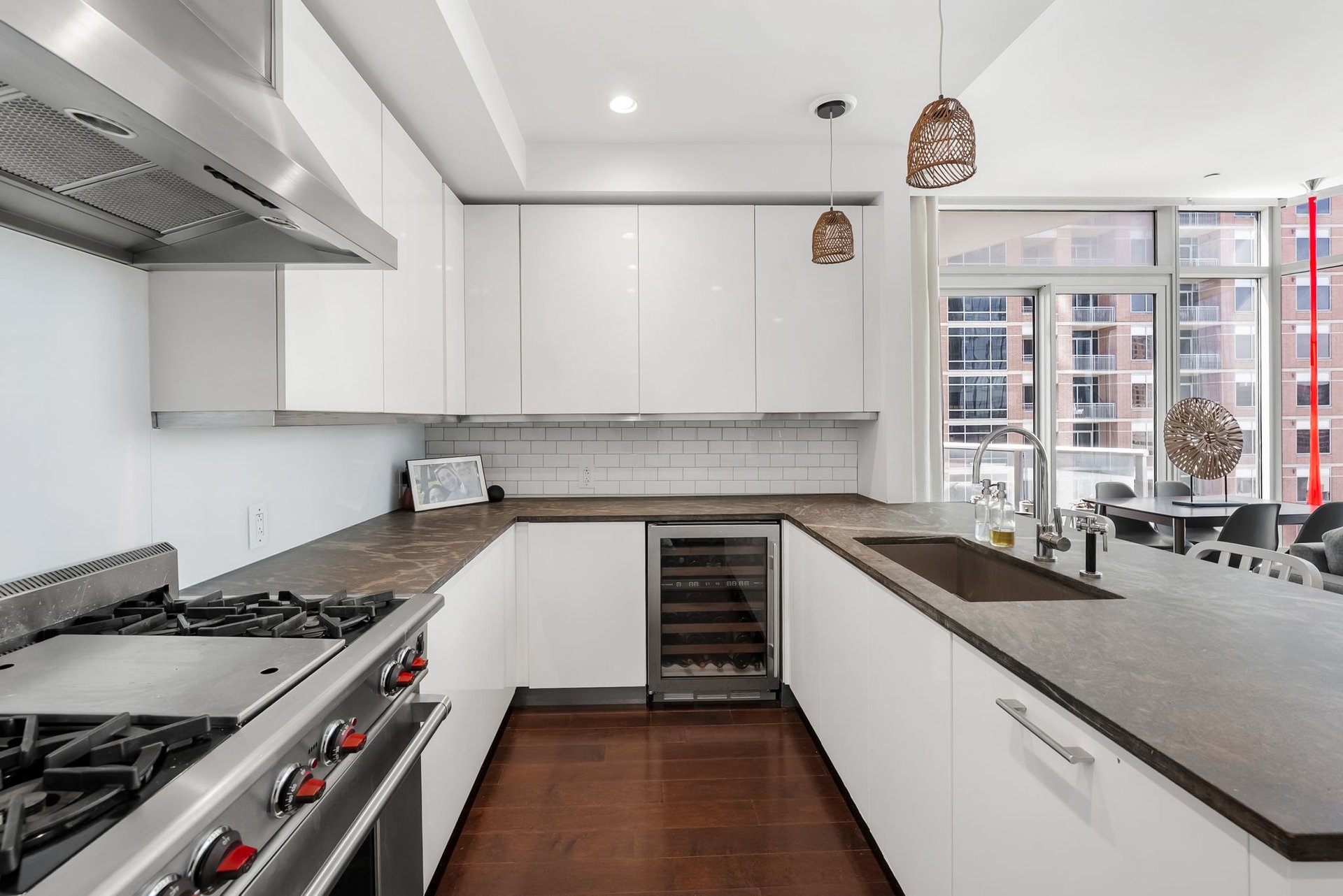 200 Congress Avenue #14C