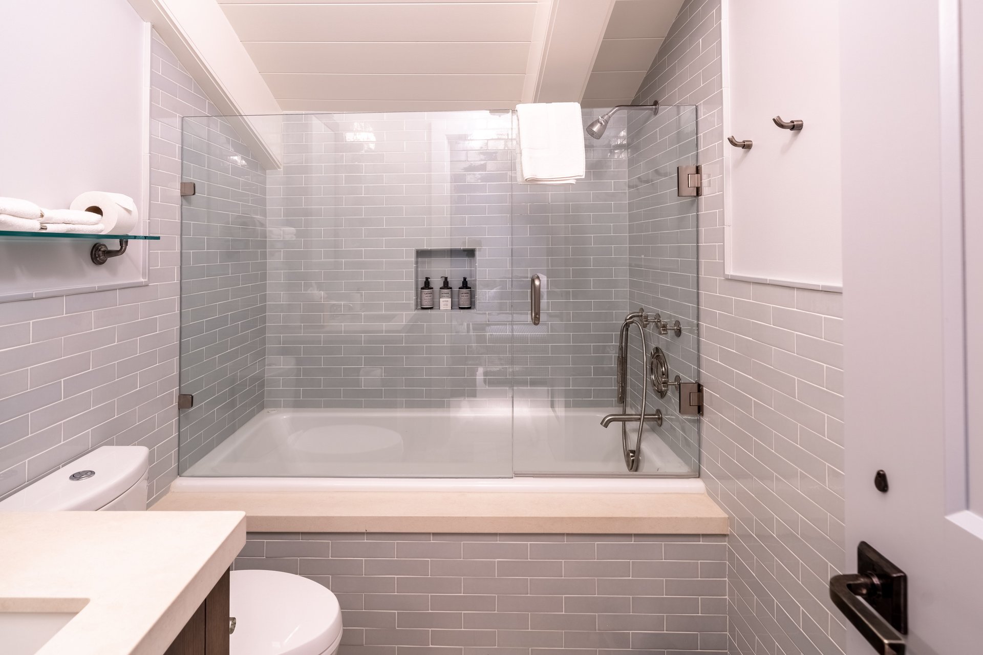 The Lodge at Vail Condominiums #332