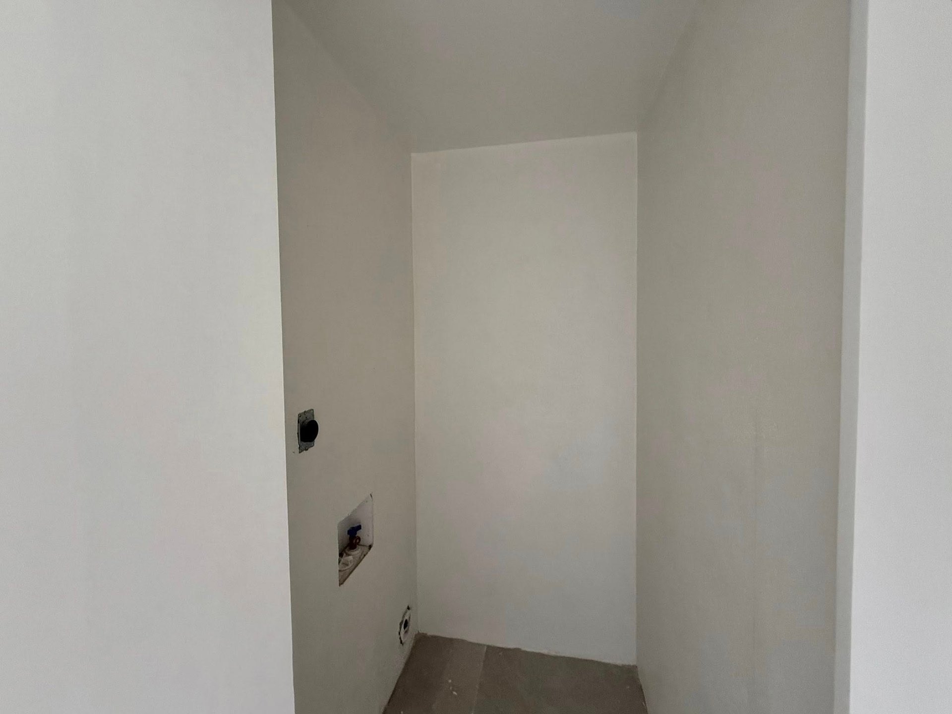 1087 Sabbath Hill 1 Bedroom Apartment