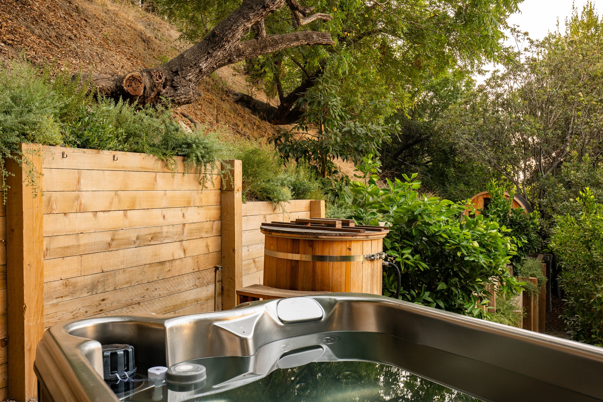 4157 Sunswept Dr, Studio City