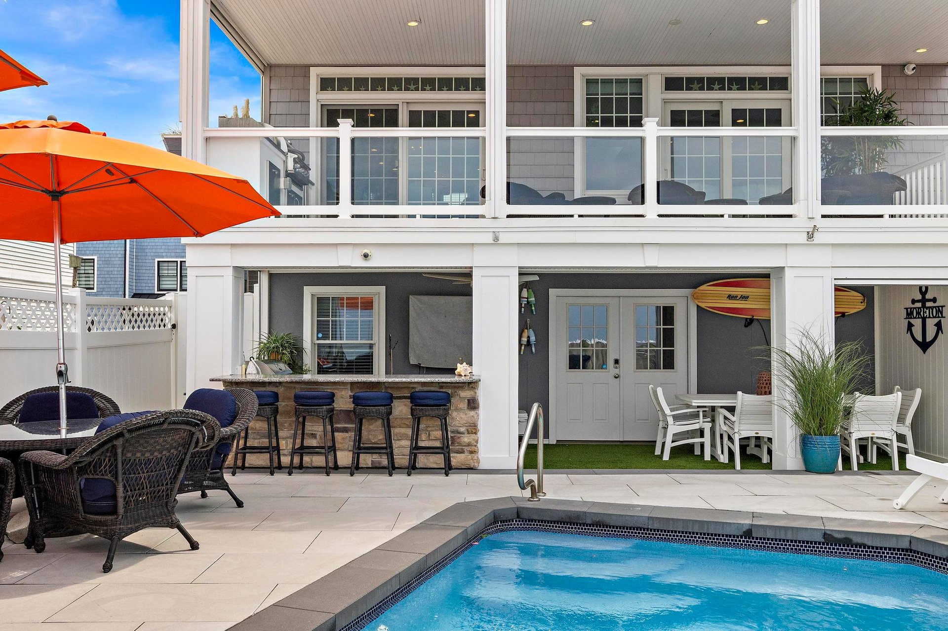2108 Waverly Place