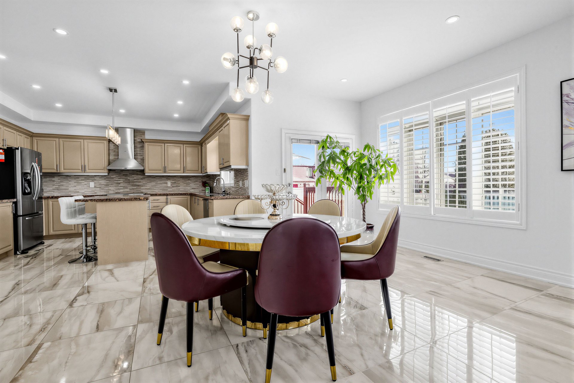 71 Plum Tree Circ