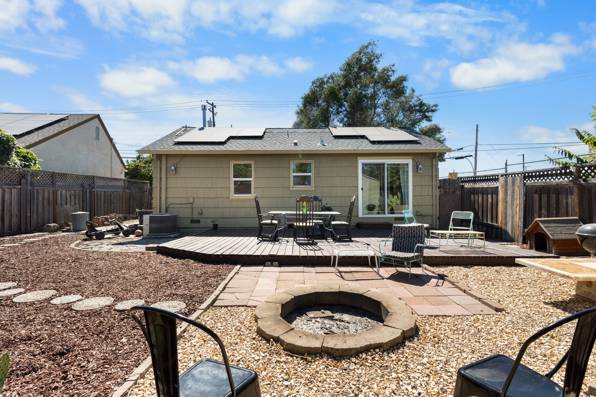 516 Suisun St