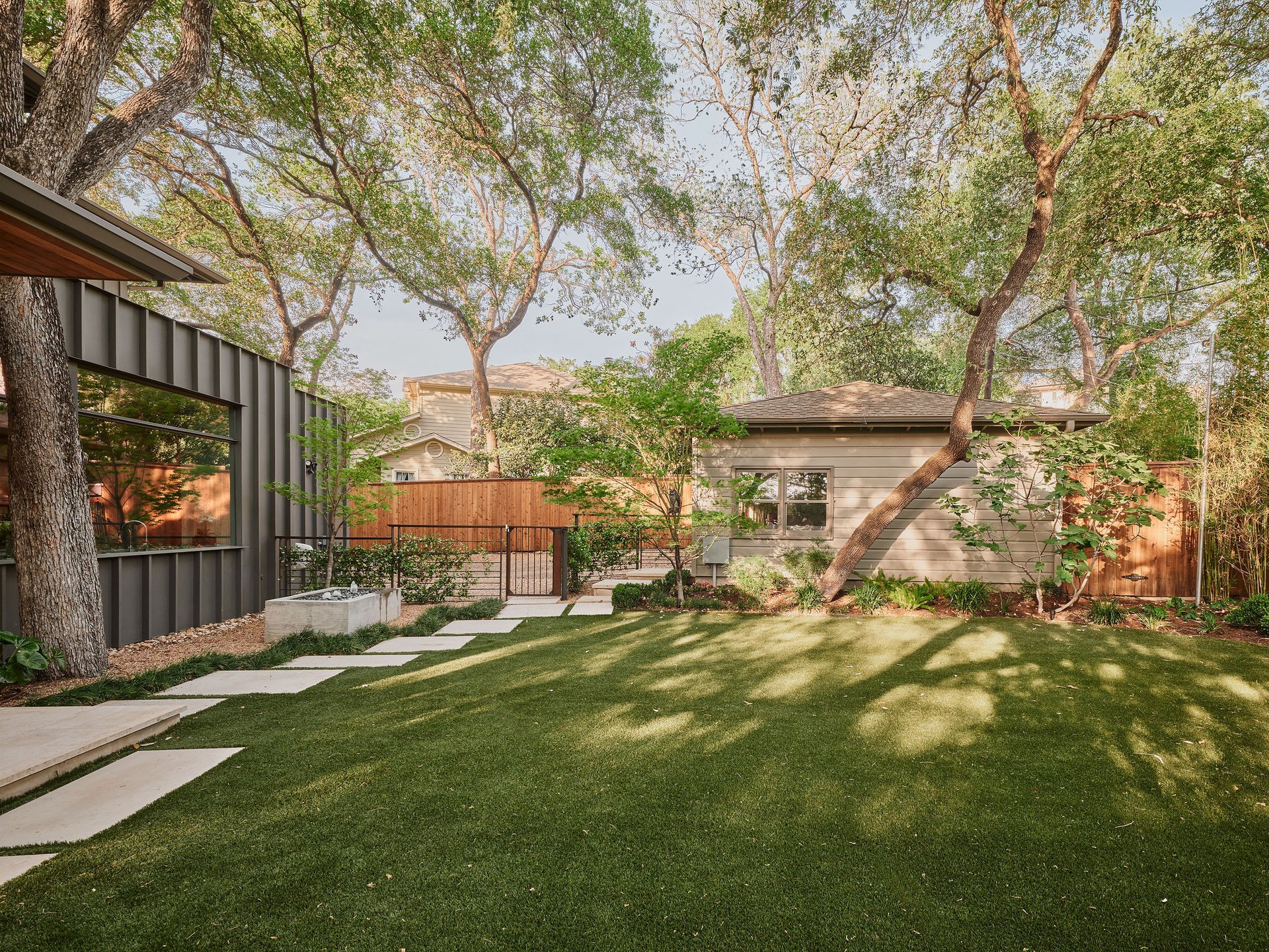 2703 Scenic Drive