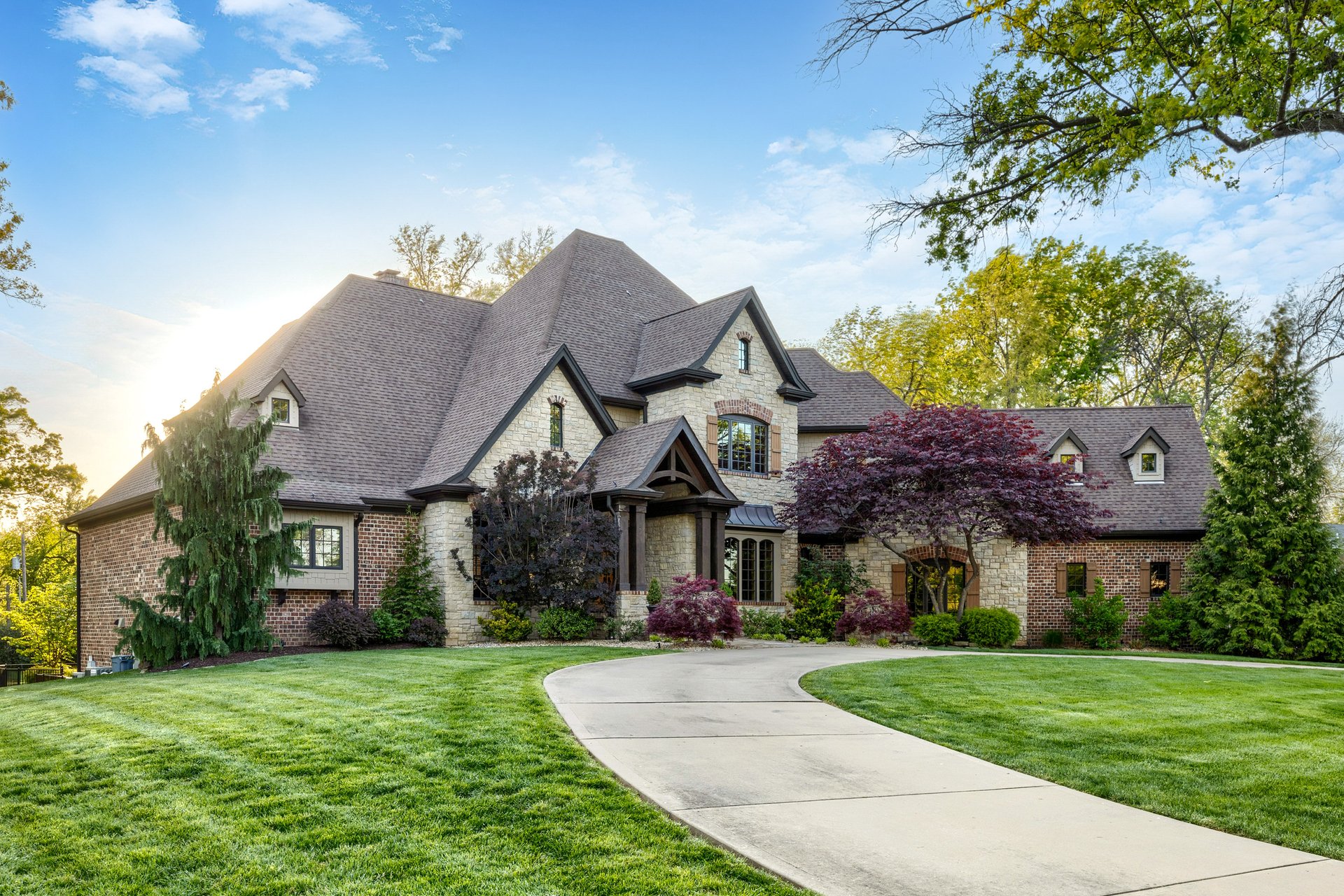 1015 Claymark Drive