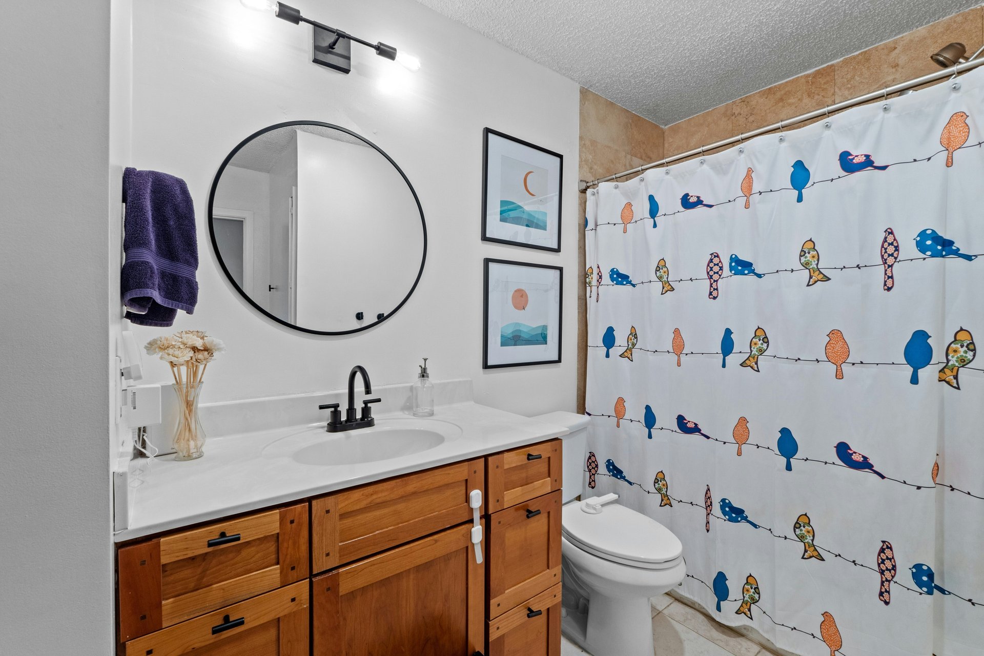 Enchanting Gracywoods Retreat with Pool, Multiple Living Spaces, and Near Domain & Q2 Stadium!