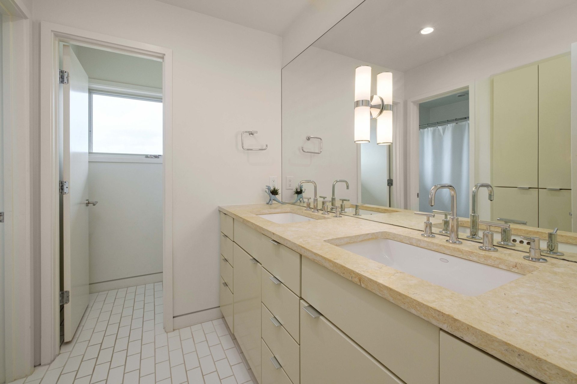 5613 Clarion Cove
