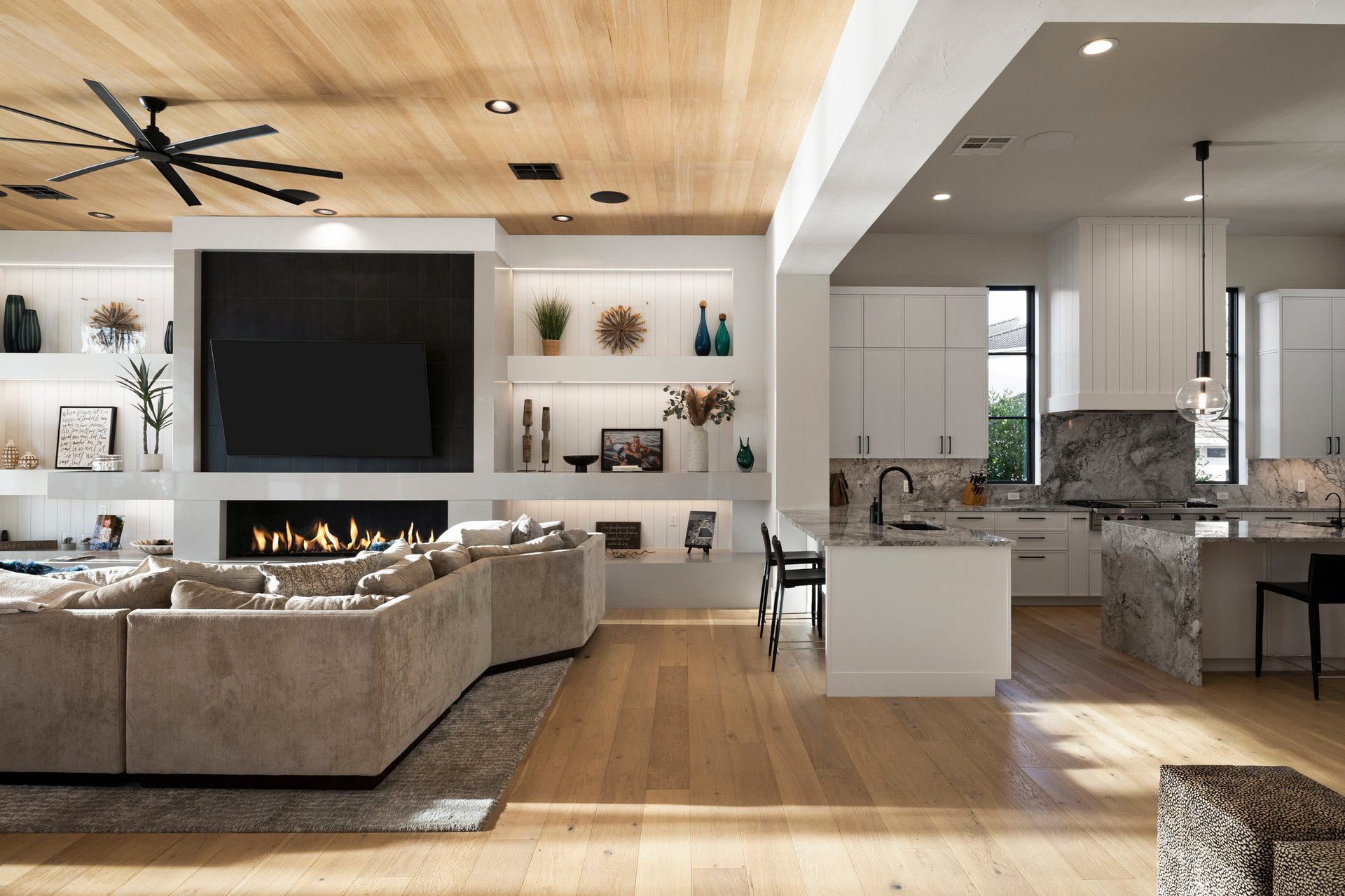 4211 Watersedge Cove