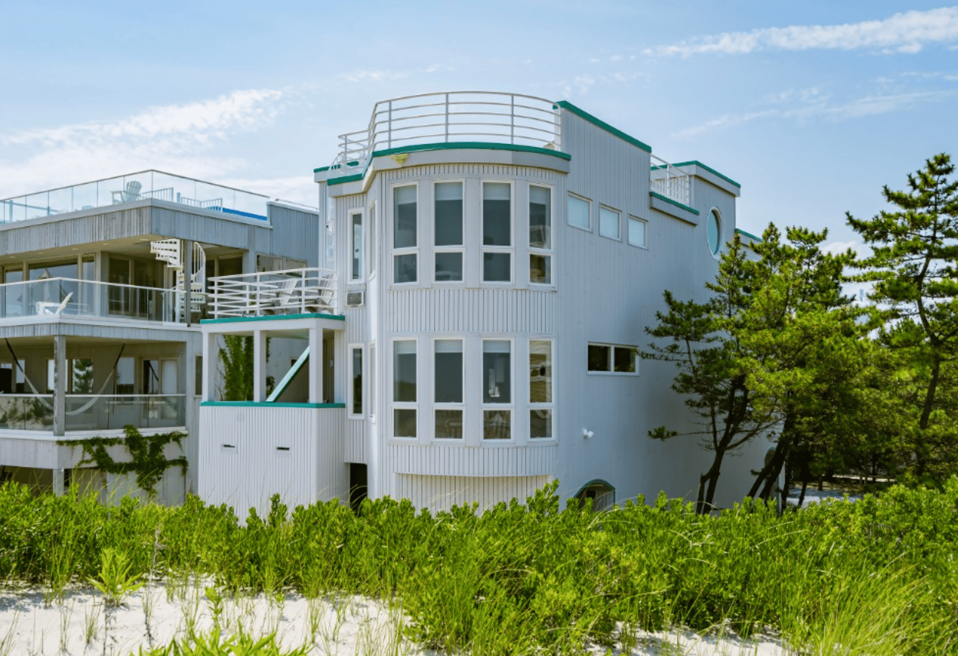 120 E Bayberry Drive, Brant Beach