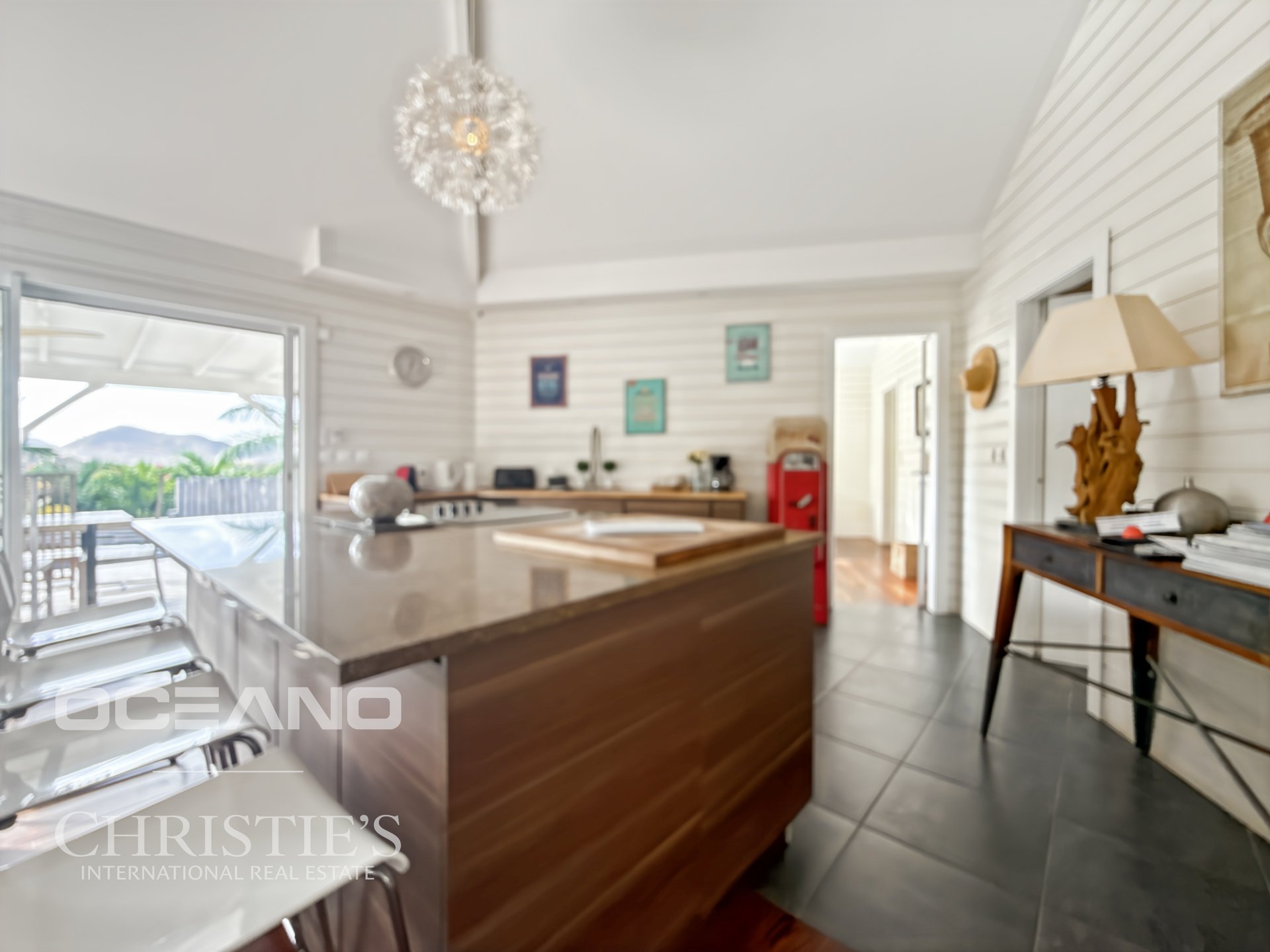 Real Estate Complex – 3 Villas + 1-Bedroom Apartment