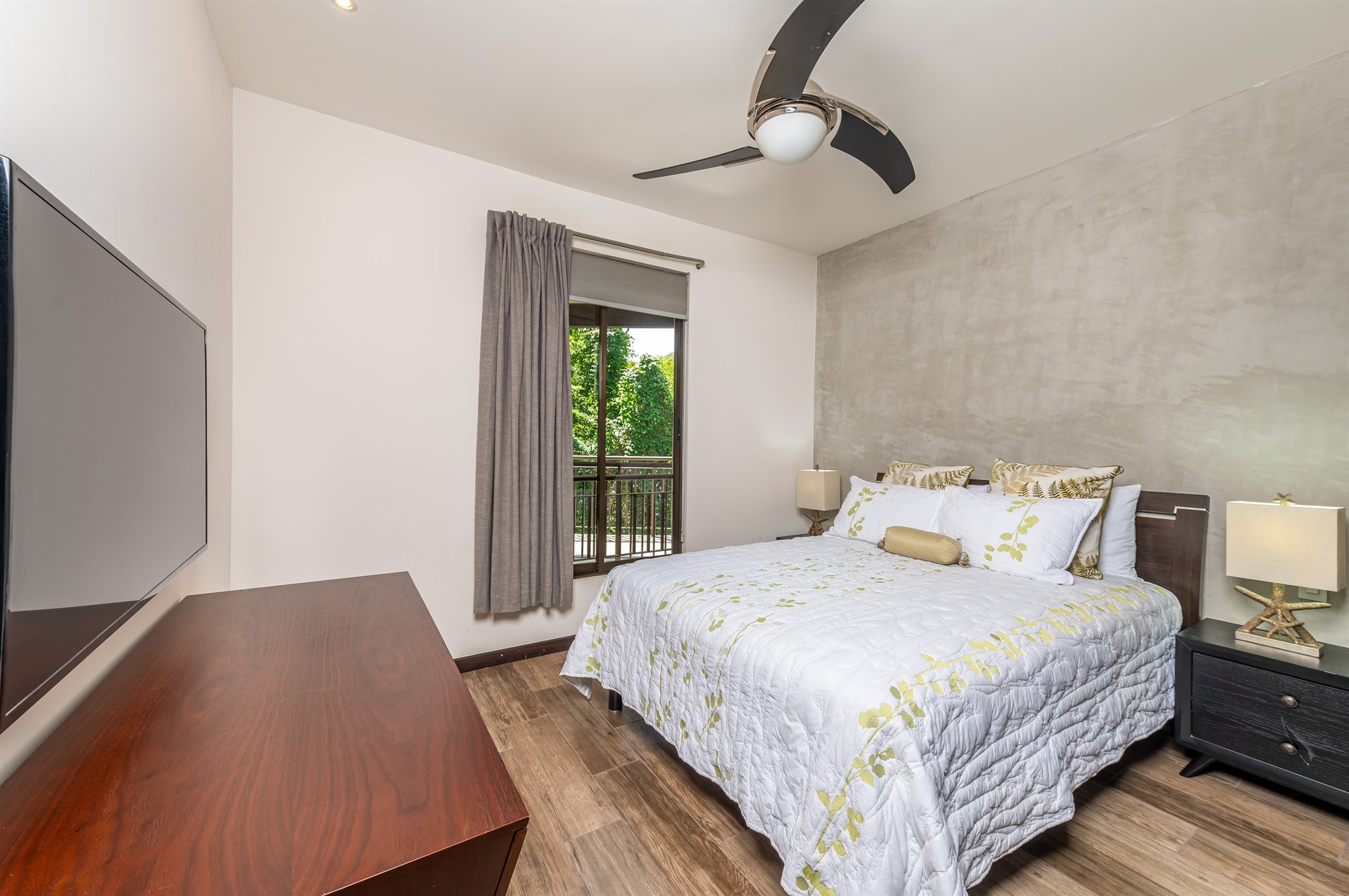 Roble Sabana #301 | Ocean-View Condo in Reserva Conchal