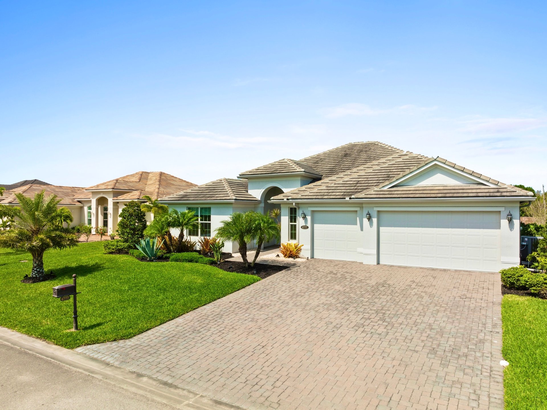 4777 Four Lakes Circle SW