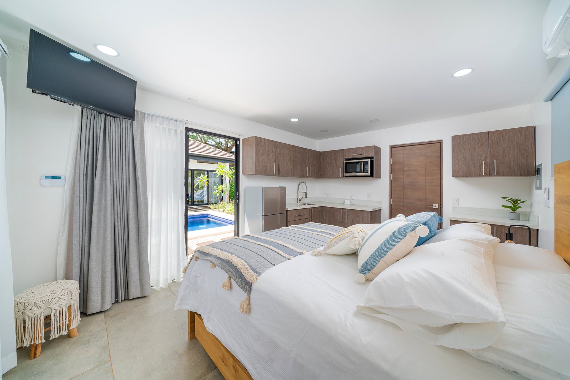 Calle Uno 3 | Modern Tropical Home with Private Pool and Guest Casita in Tamarindo