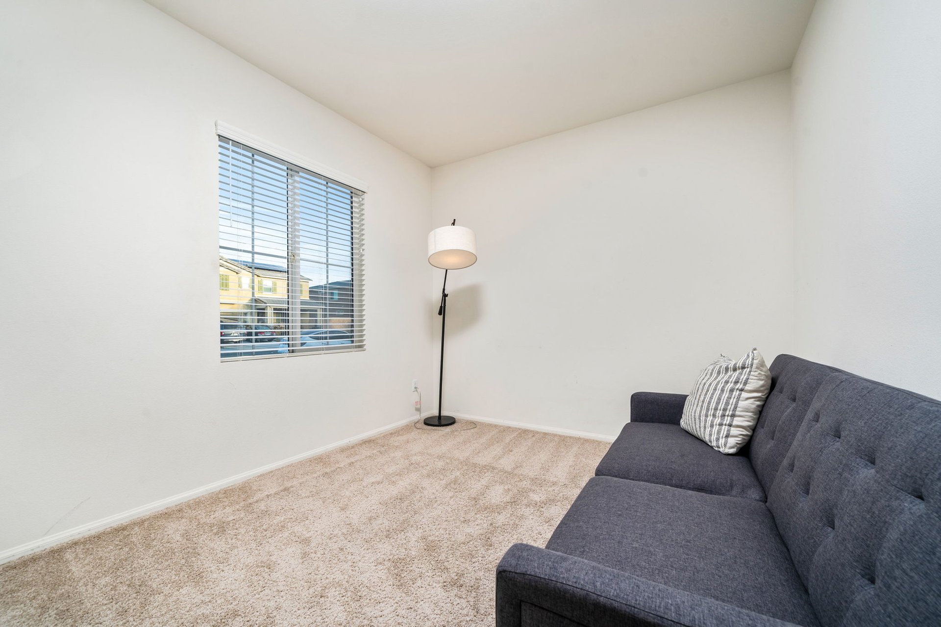 13946 Camino Cinco