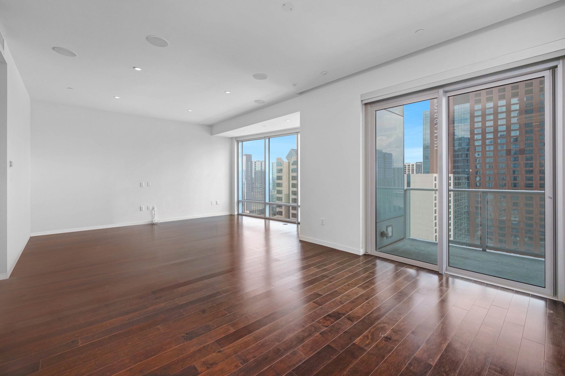 200 Congress Ave #24B