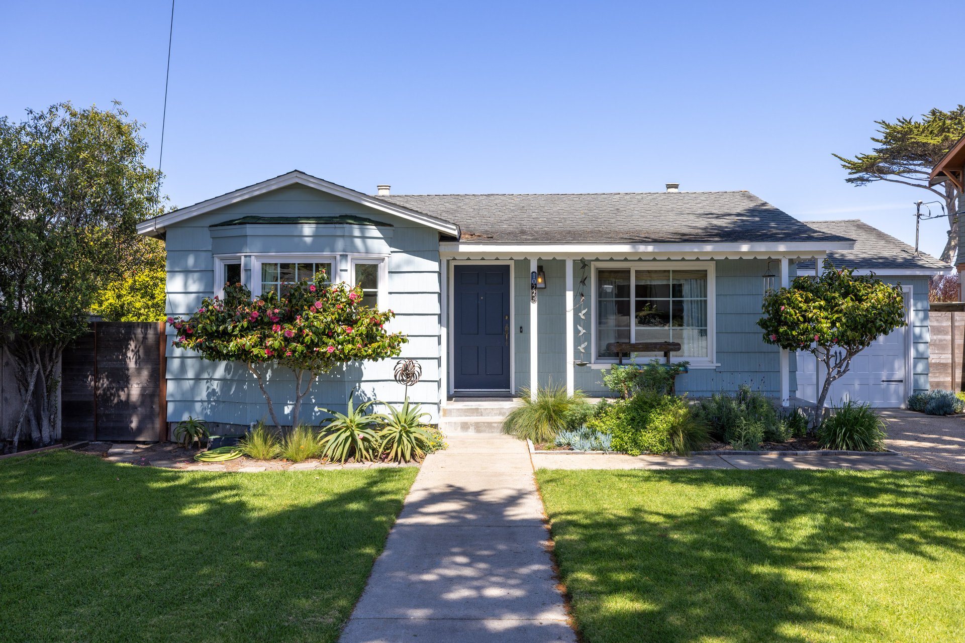 Charming Pacific Grove Cottage
