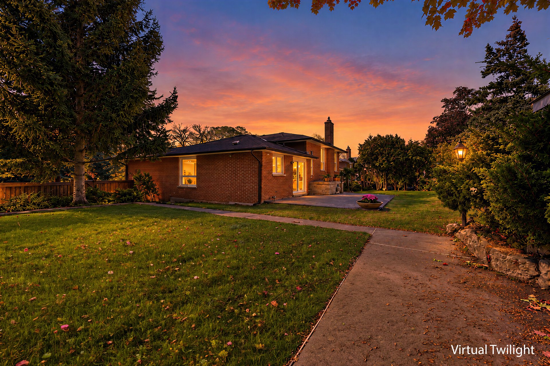 2389 Frayne Crt