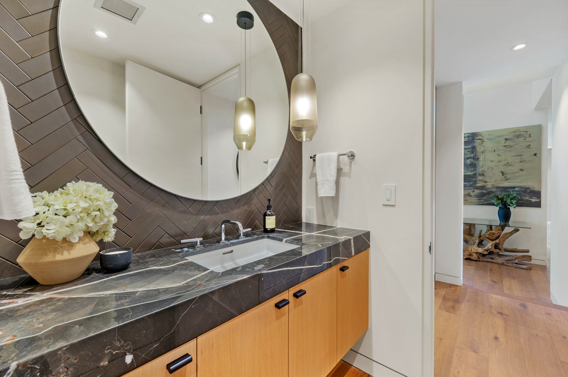 Modern Luxury - Completed in 2019