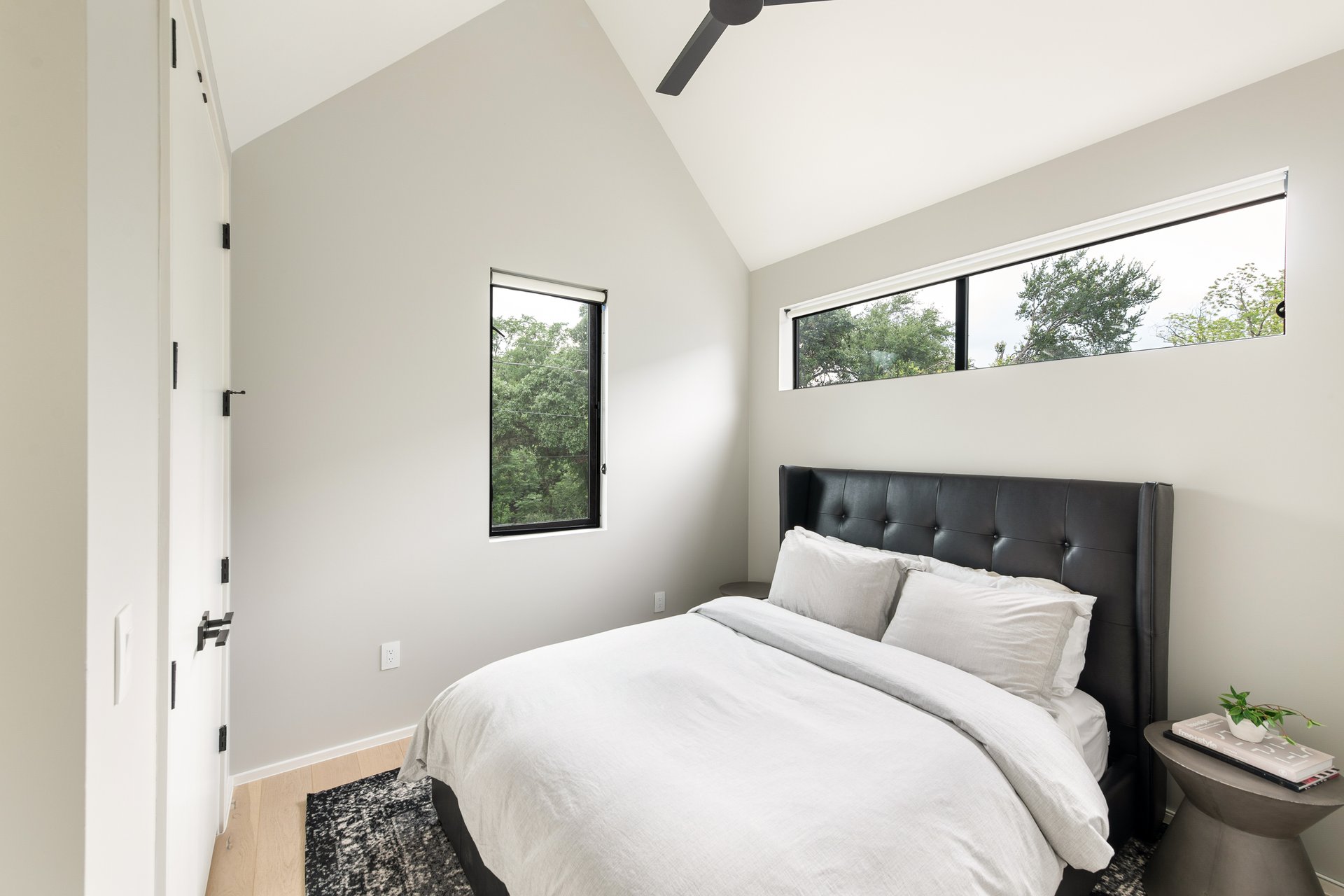404 W Milton
