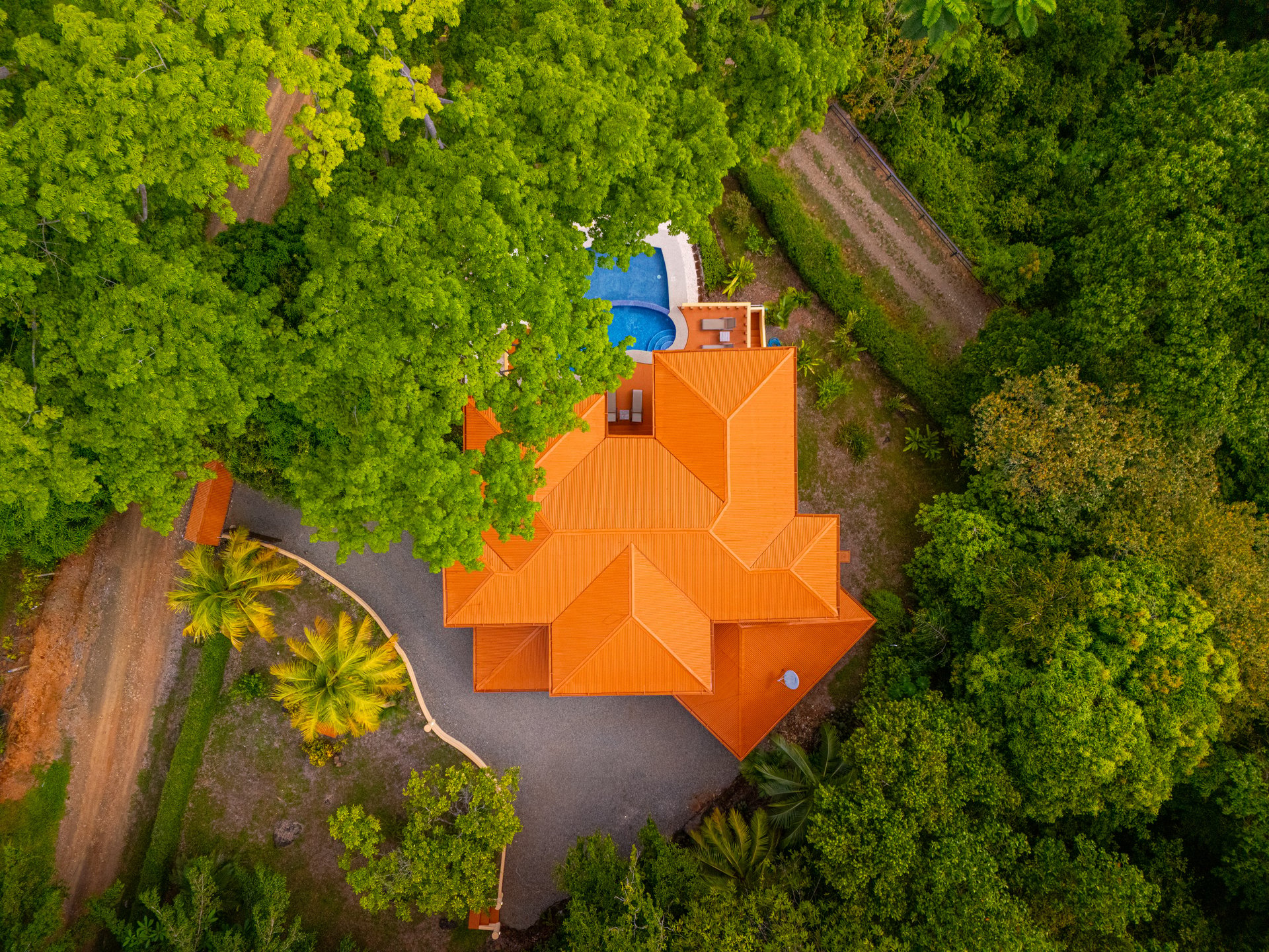 Classic Luxury at Casa Ceiba, Coastal Ocean View 4 Bedroom Home Near Uvita