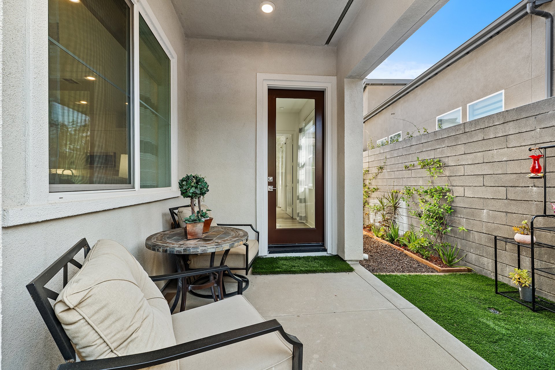 888 Sunrise Road