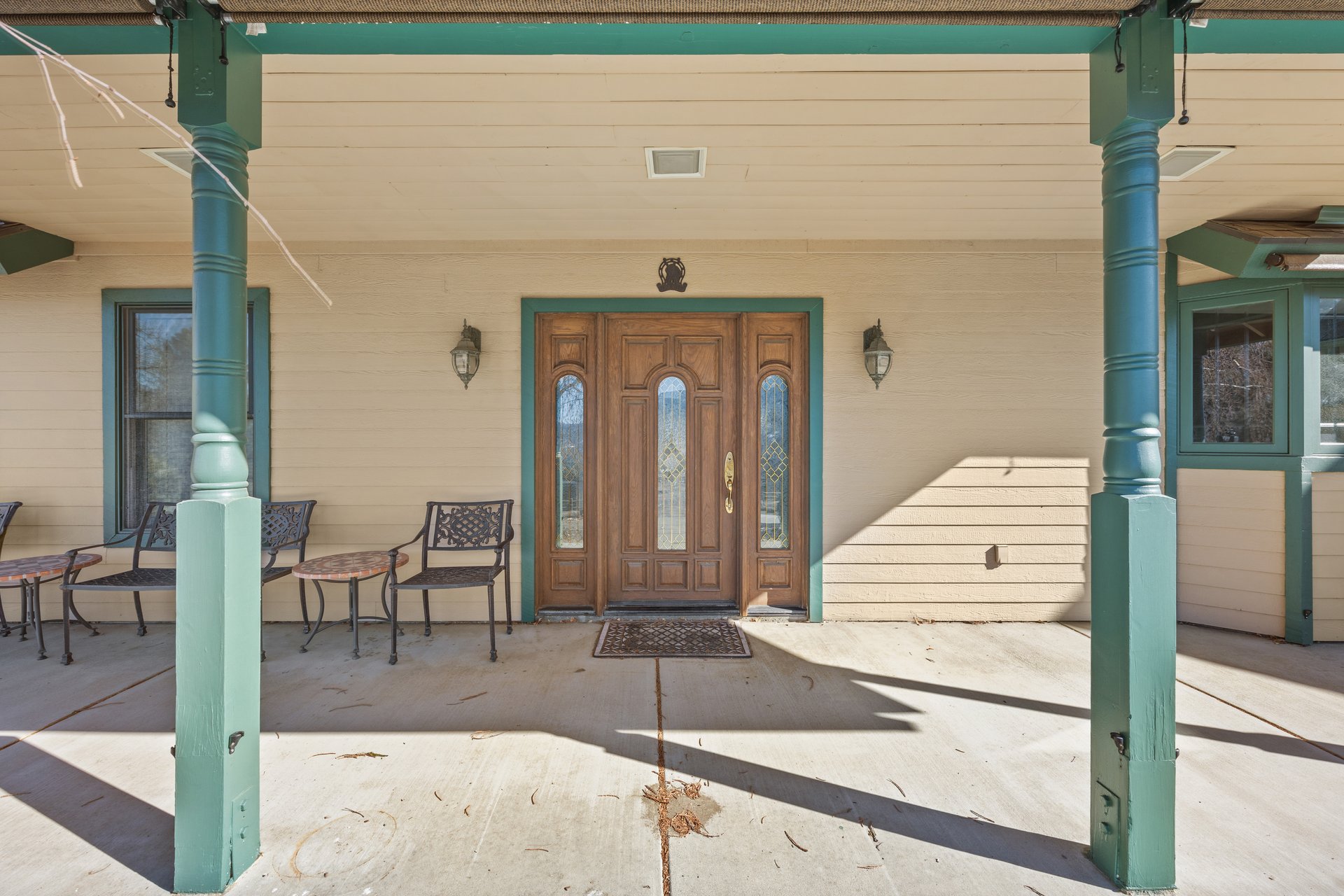 Equestrian Estate in Bear Valley Springs: 25820 Skyline Drive