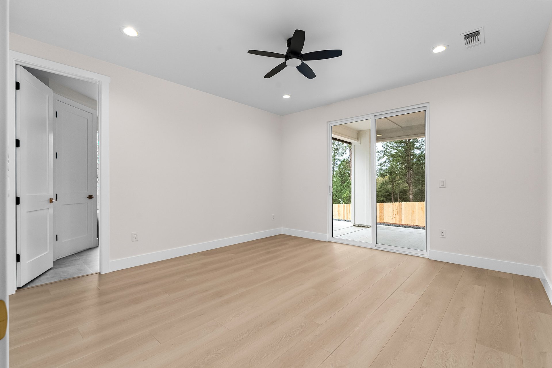 5745 Fickett