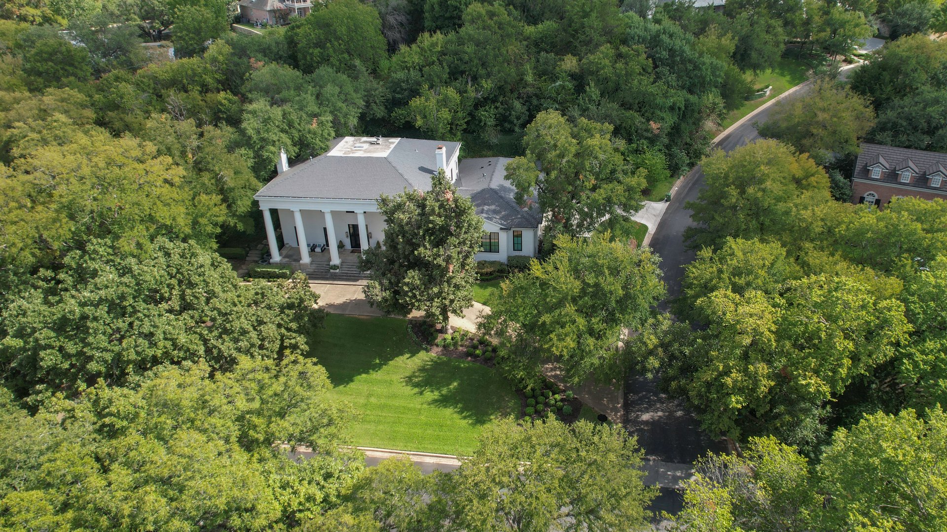 6125 Westover Drive