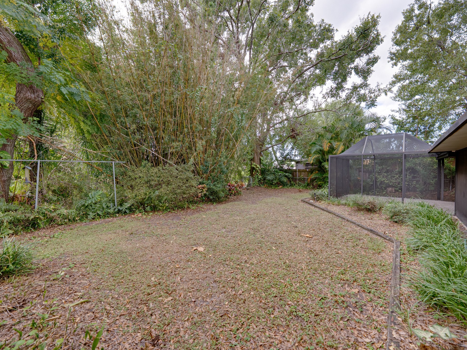 2702 AUBURN AVE W
