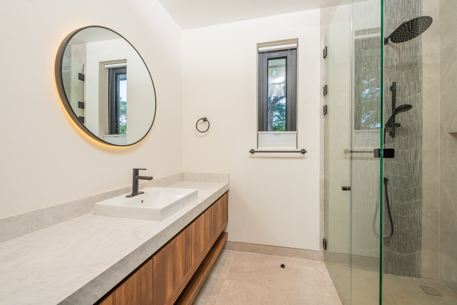 Casa Aura: Modern Luxury with Ocean Views in Reserva Conchal
