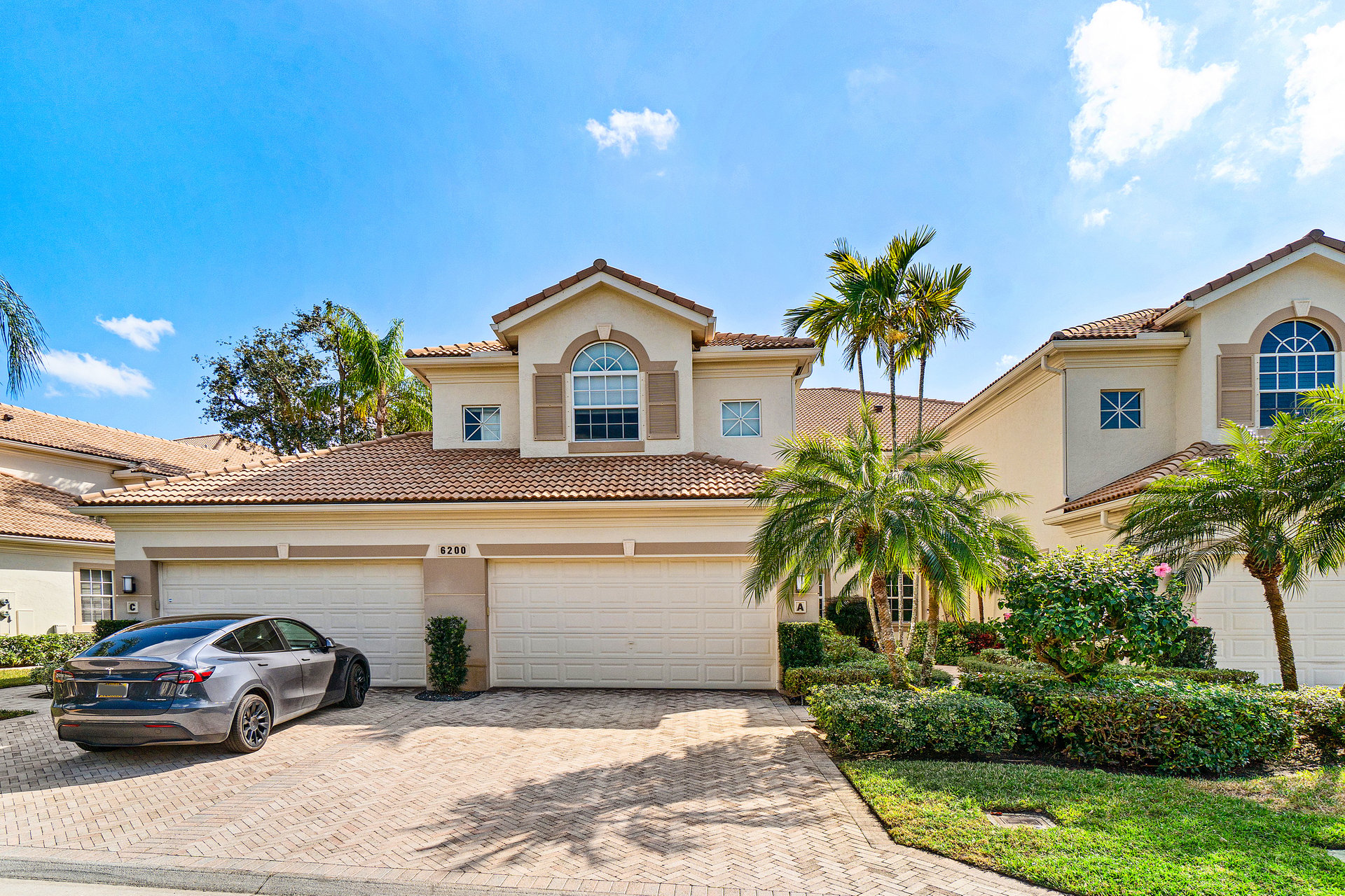 6200 Island Bend A