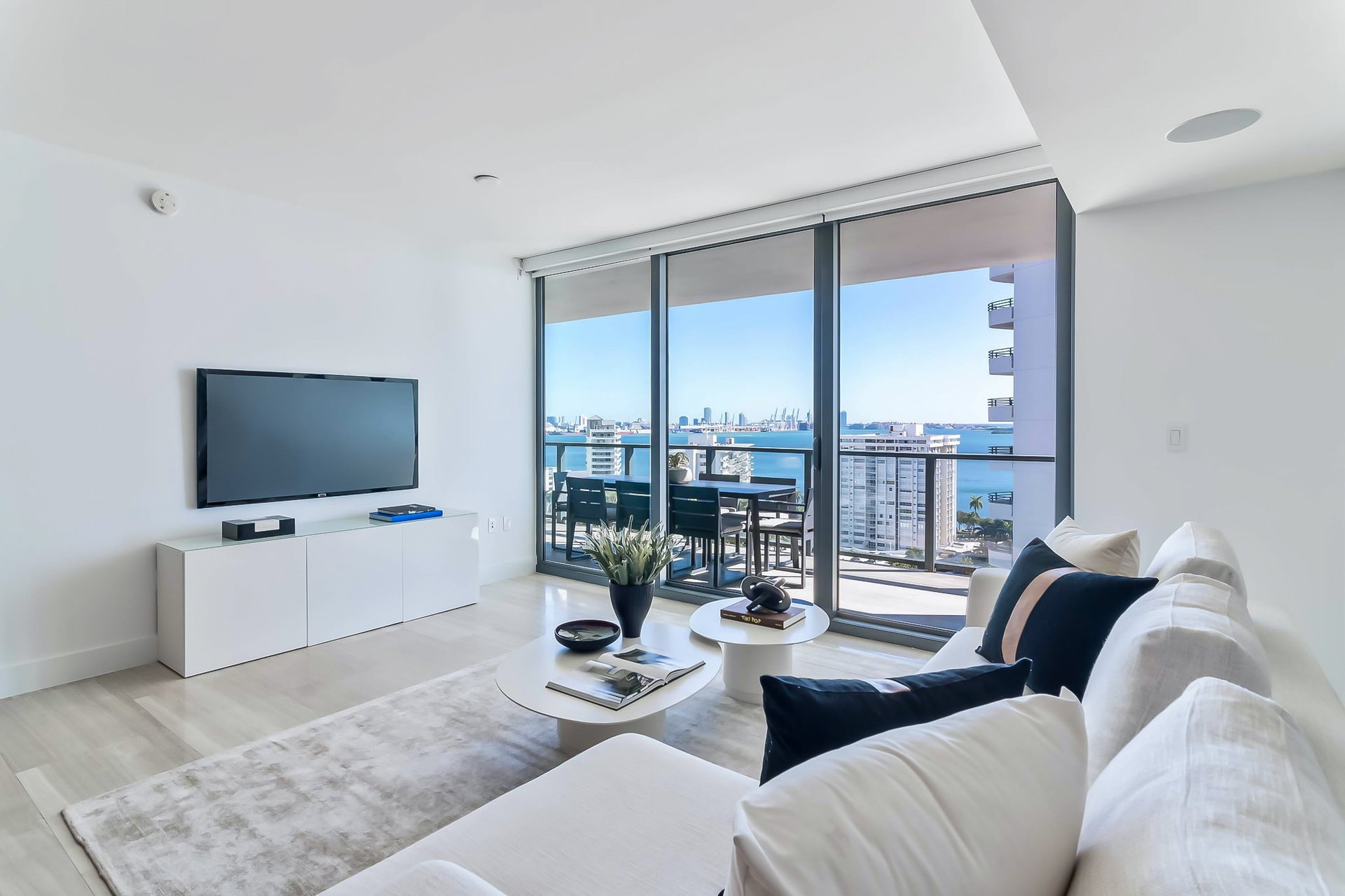 Echo Brickell 1602