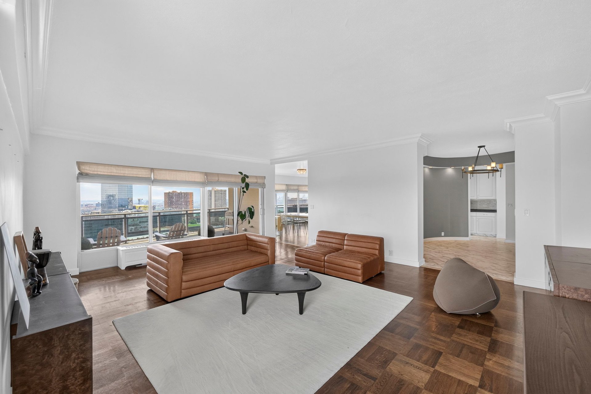 2077 Center Avenue PHB