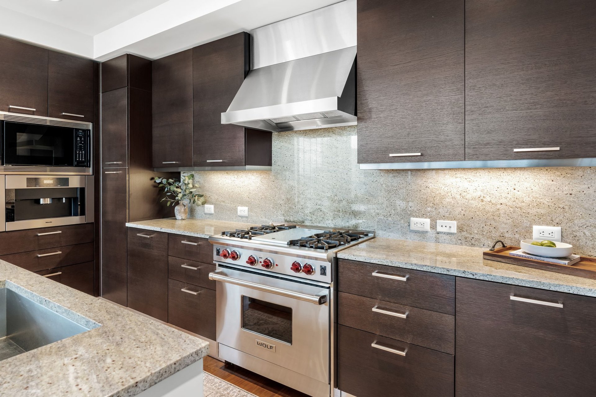 200 Congress Avenue #21E