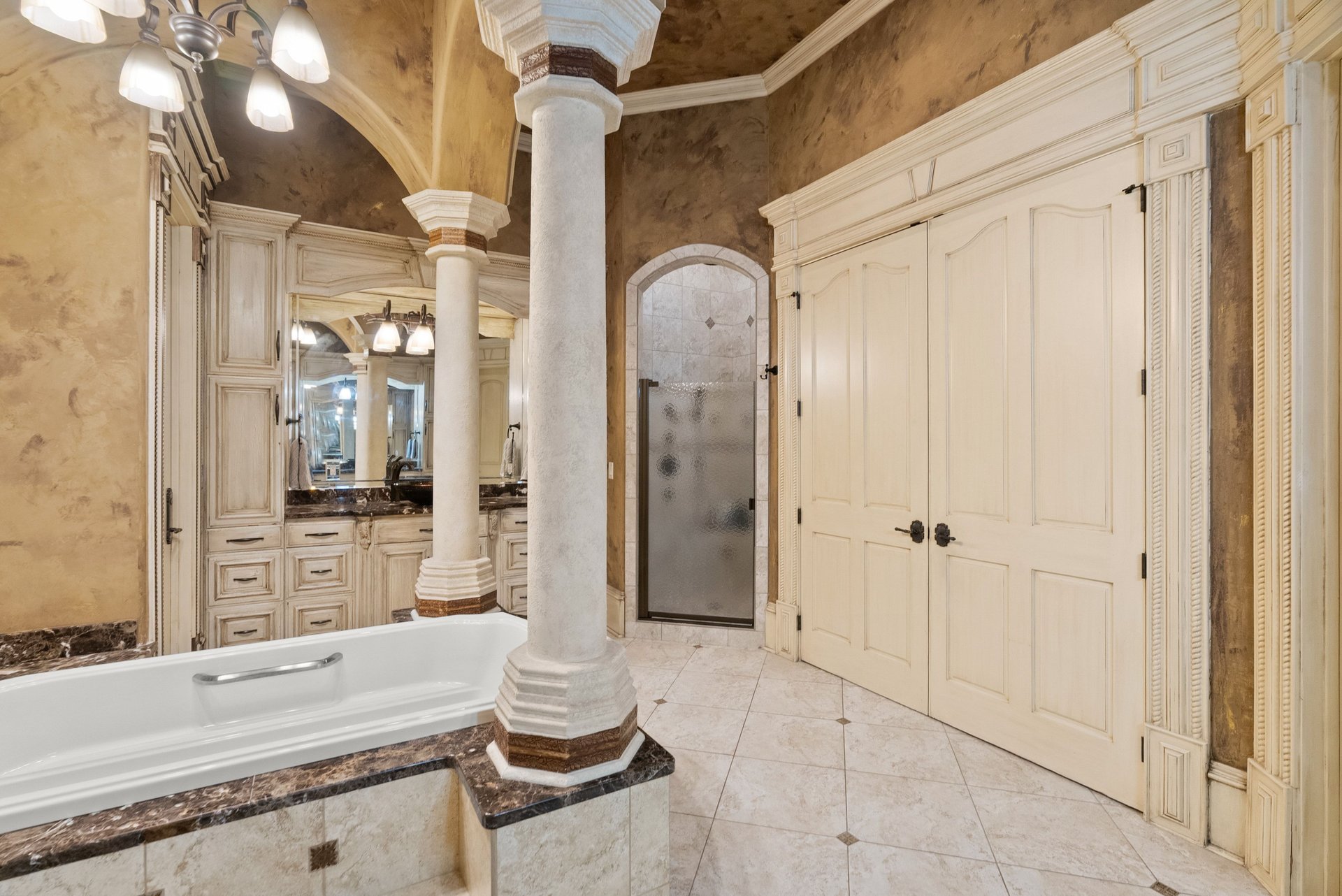 106 Orle Dr
