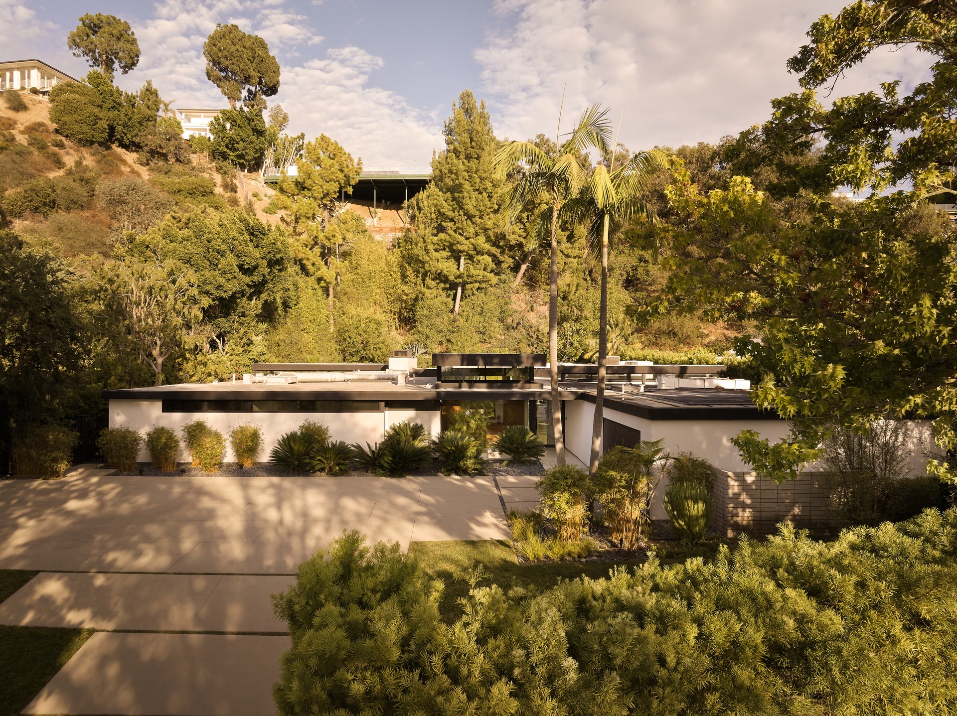 570 Evelyn Pl, Beverly Hills
