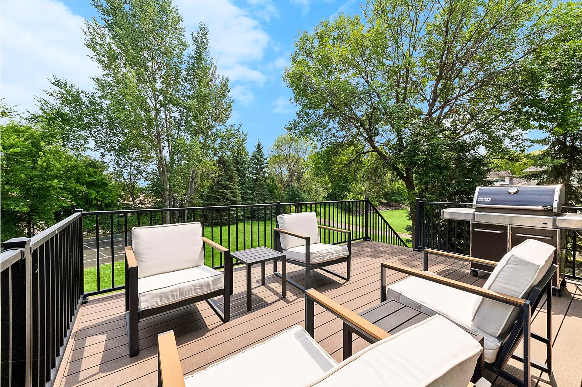 Stunning 2-Story in Springfield Community