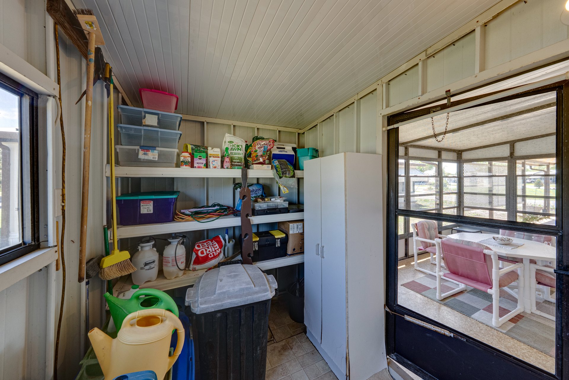 5556 RIVIERA DR