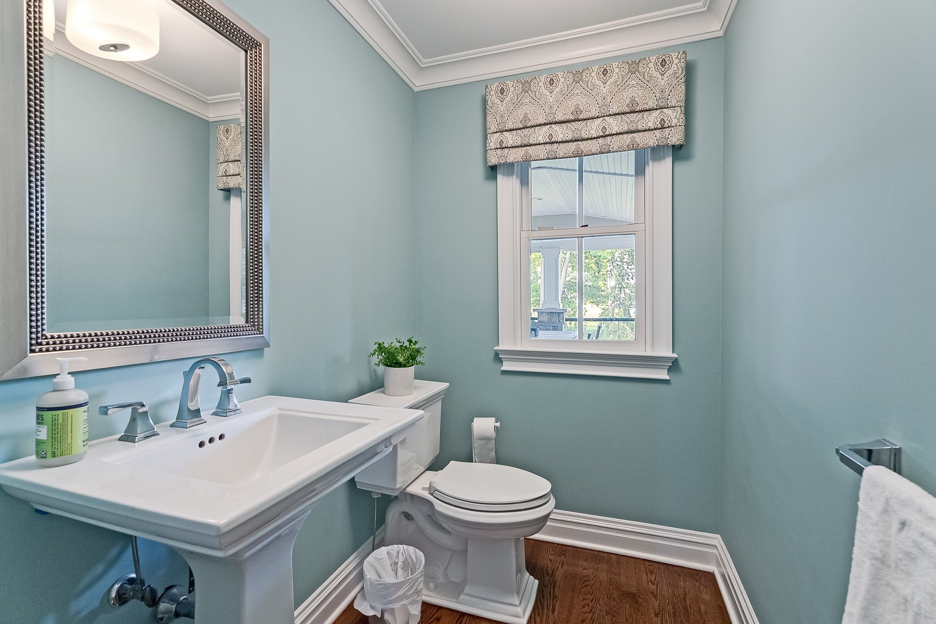 40 Sunnybrook Rd