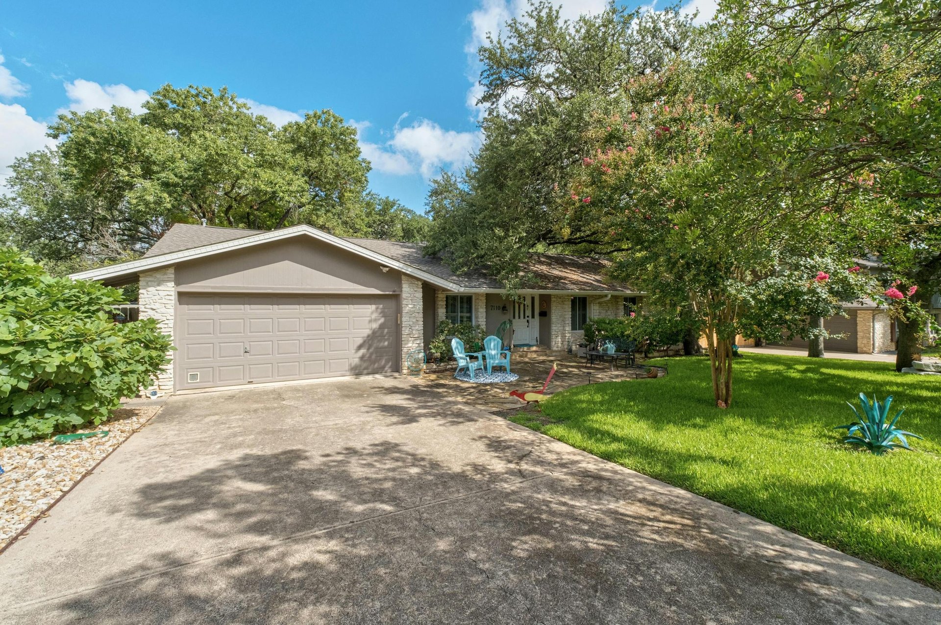 7110 Sungate Drive