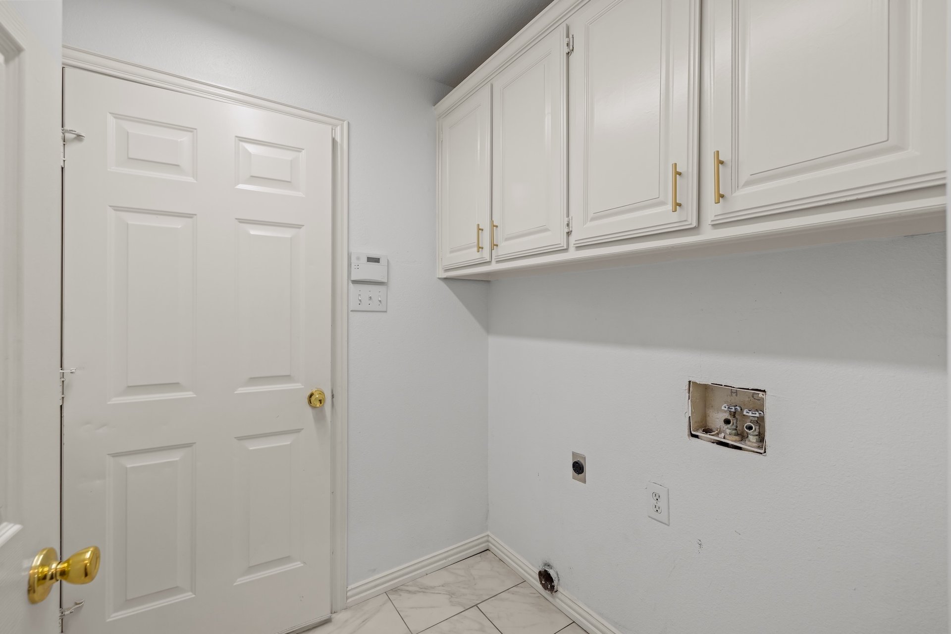 2 Treewood Court