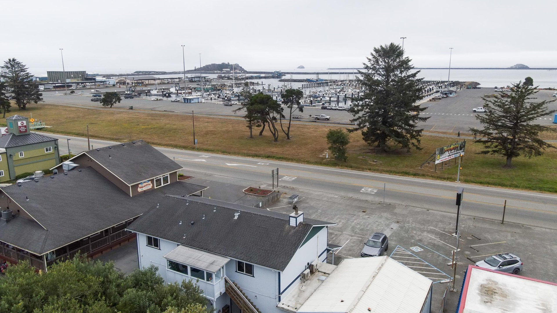 555 Hwy 101 S Apt 3