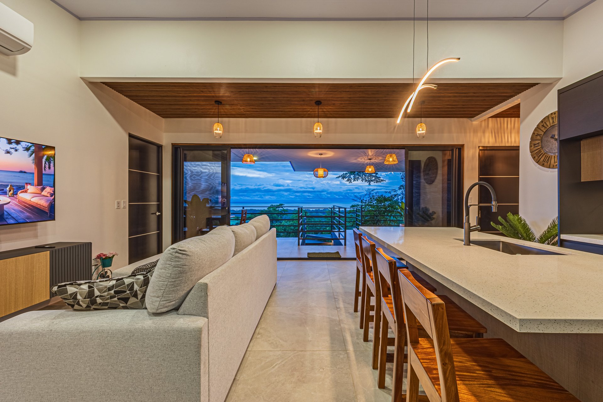 Villa Altamonte, Best Ocean View Home in the Hills of Uvita.