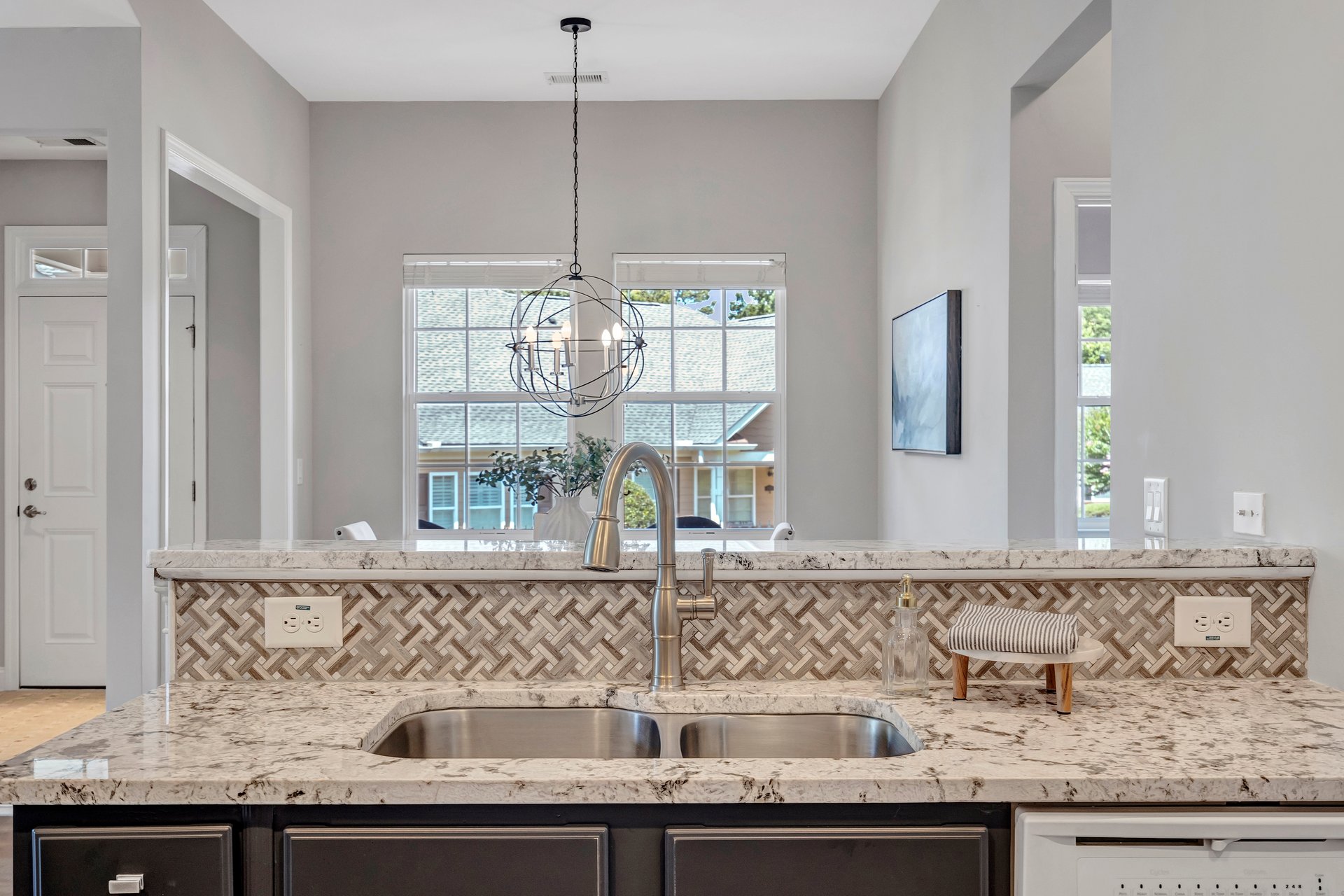 2694 Grapevine Circle