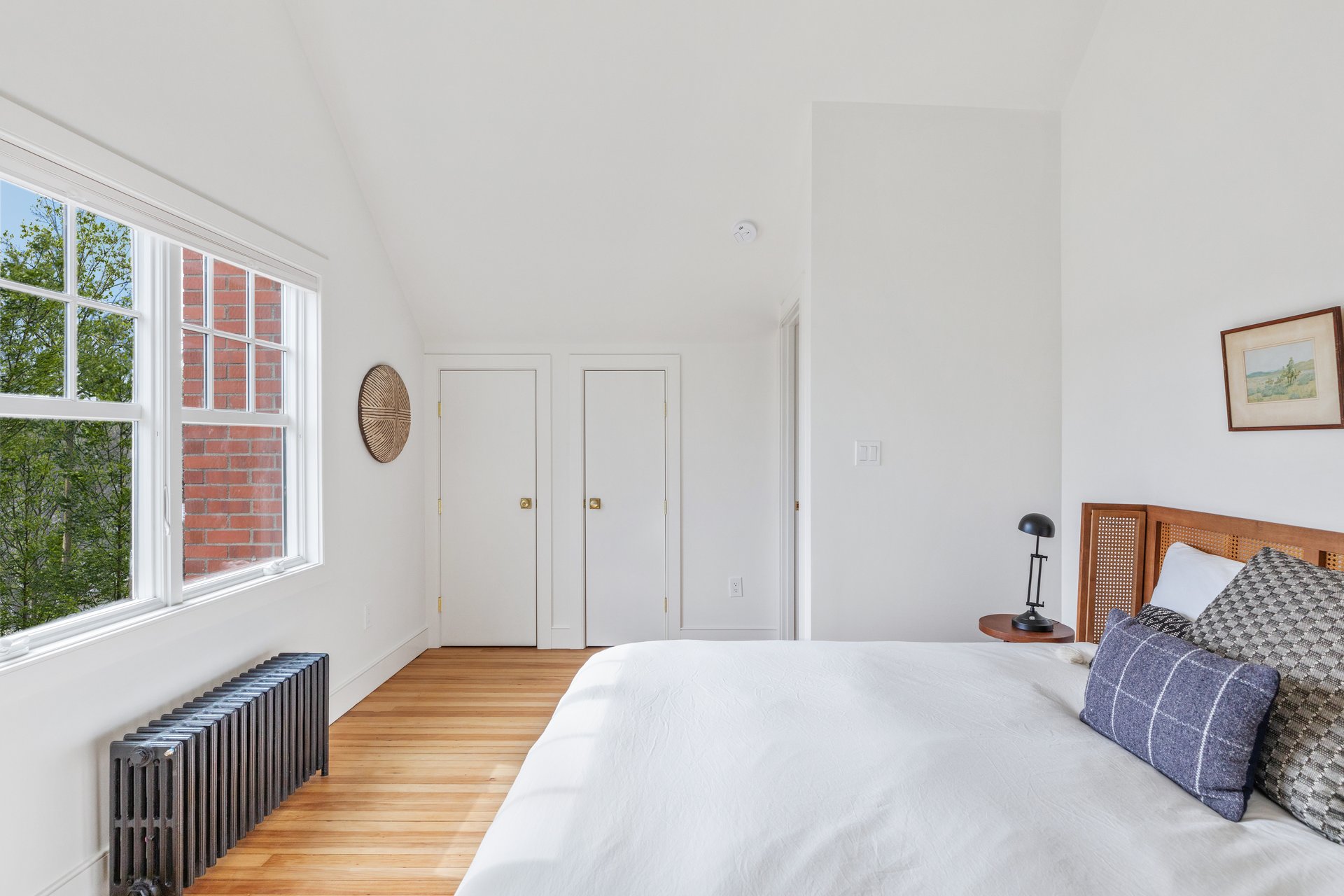 CHARMING AND COMPLETELY RENOVATED 