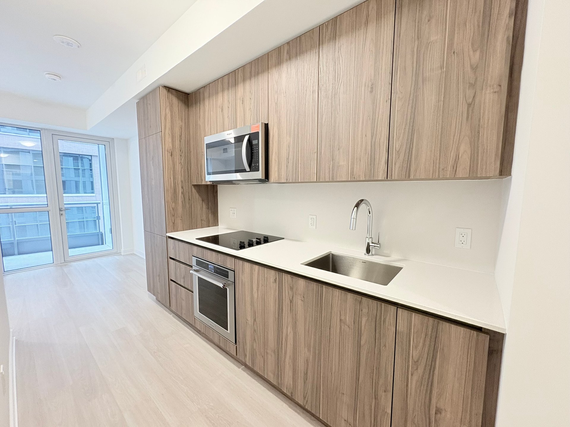 15 Richardson Street, Toronto Unit: 428