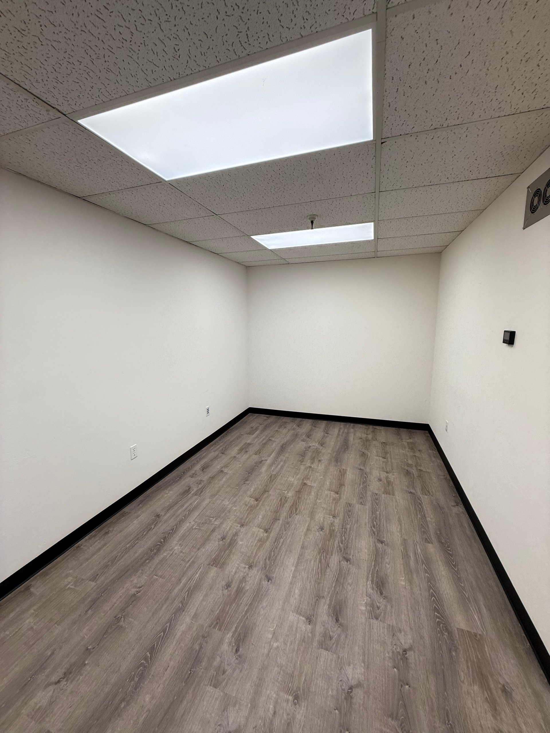 7227 Broadway