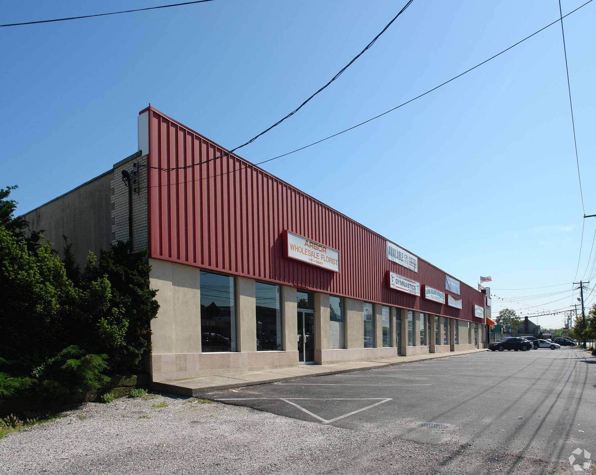 SHOPPING CENTER - INVESTMENT PROPERTY