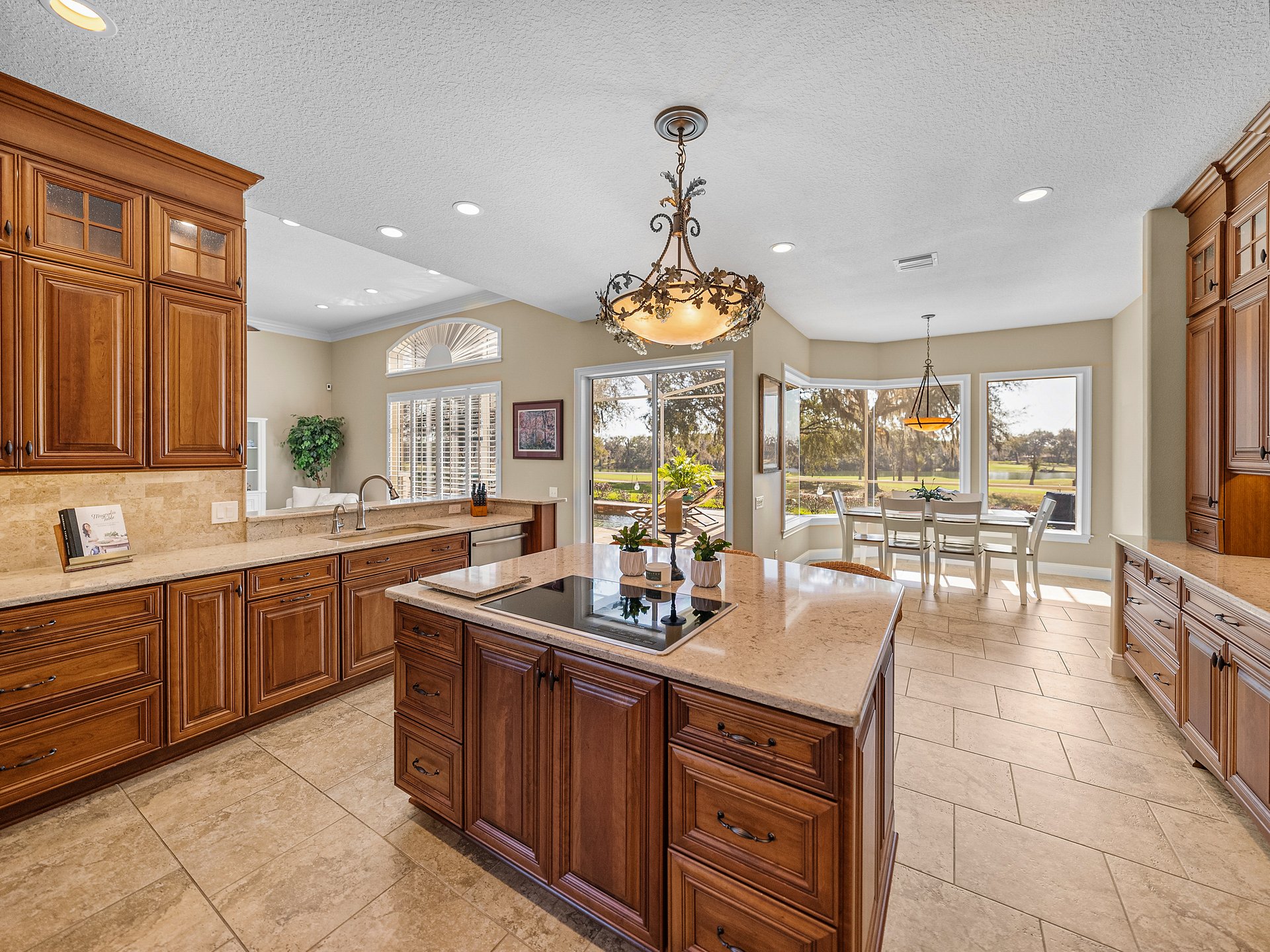 13854 THOROUGHBRED DR
