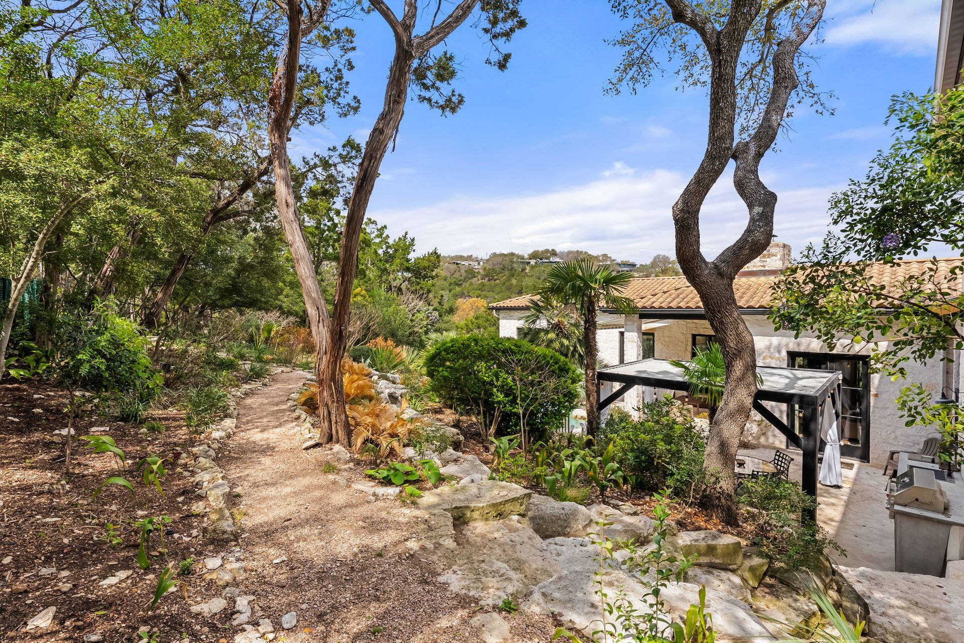 698 Windsong Trail